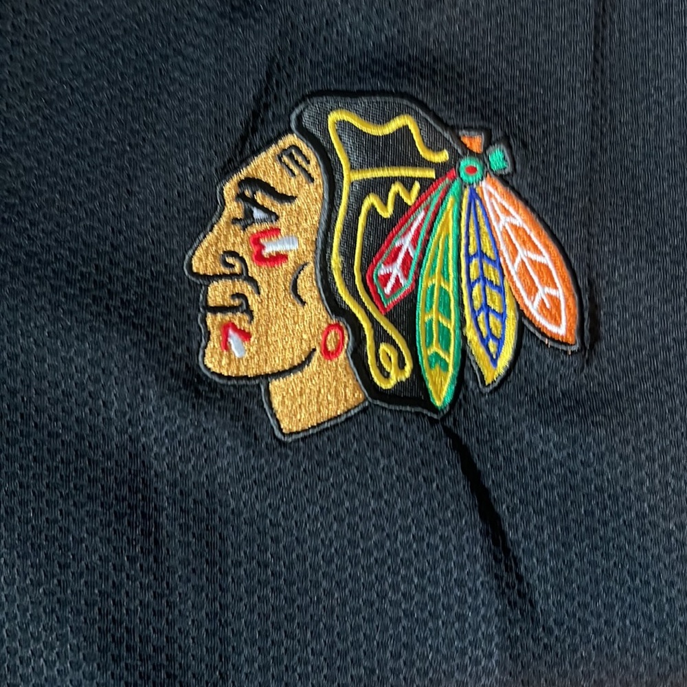 Chicago Blackhawks 1/4 zip Reebok pullover - Picture 2 of 3